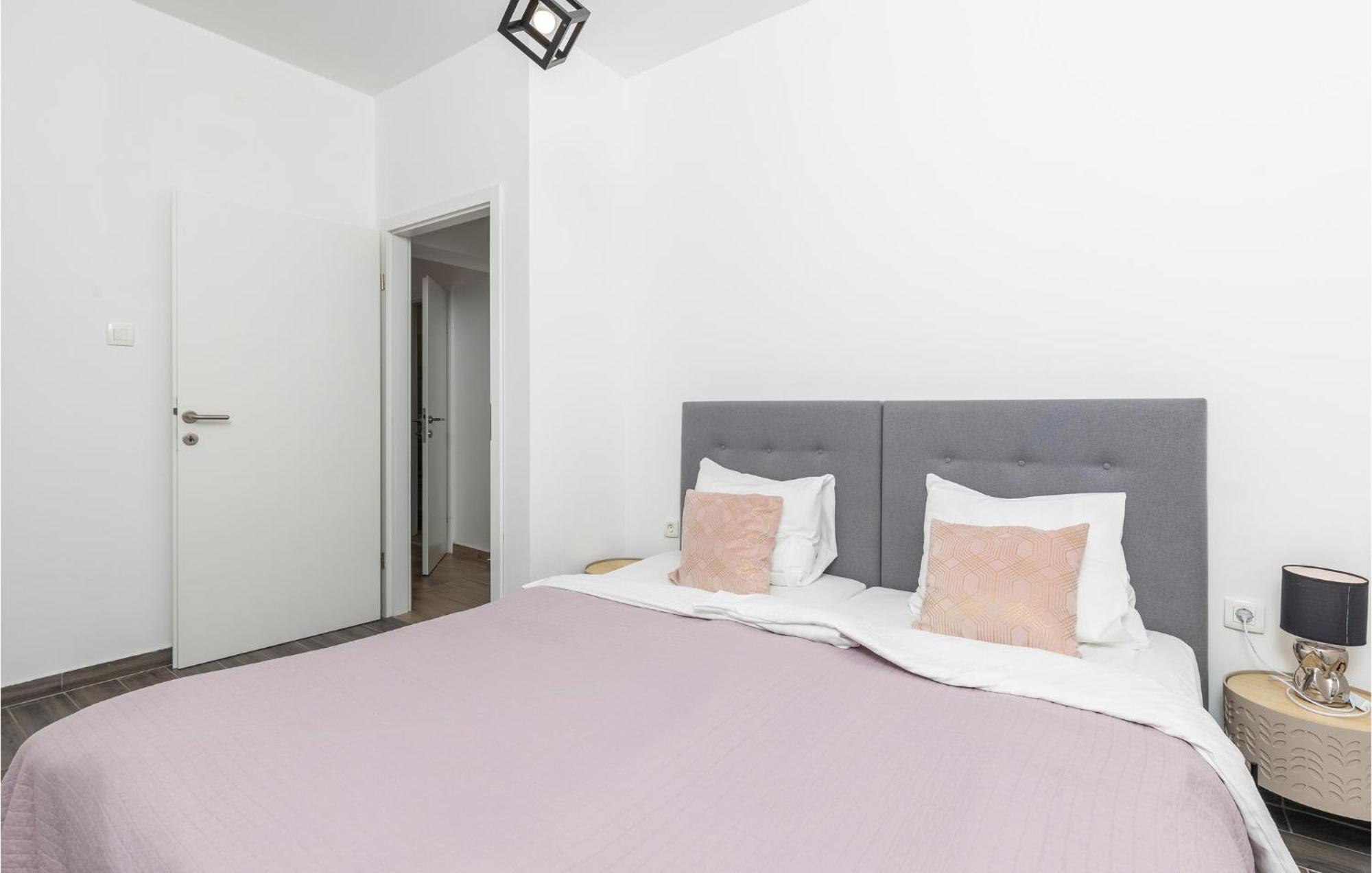 Amazing Apartment In Rijeka With Wifi Екстер'єр фото