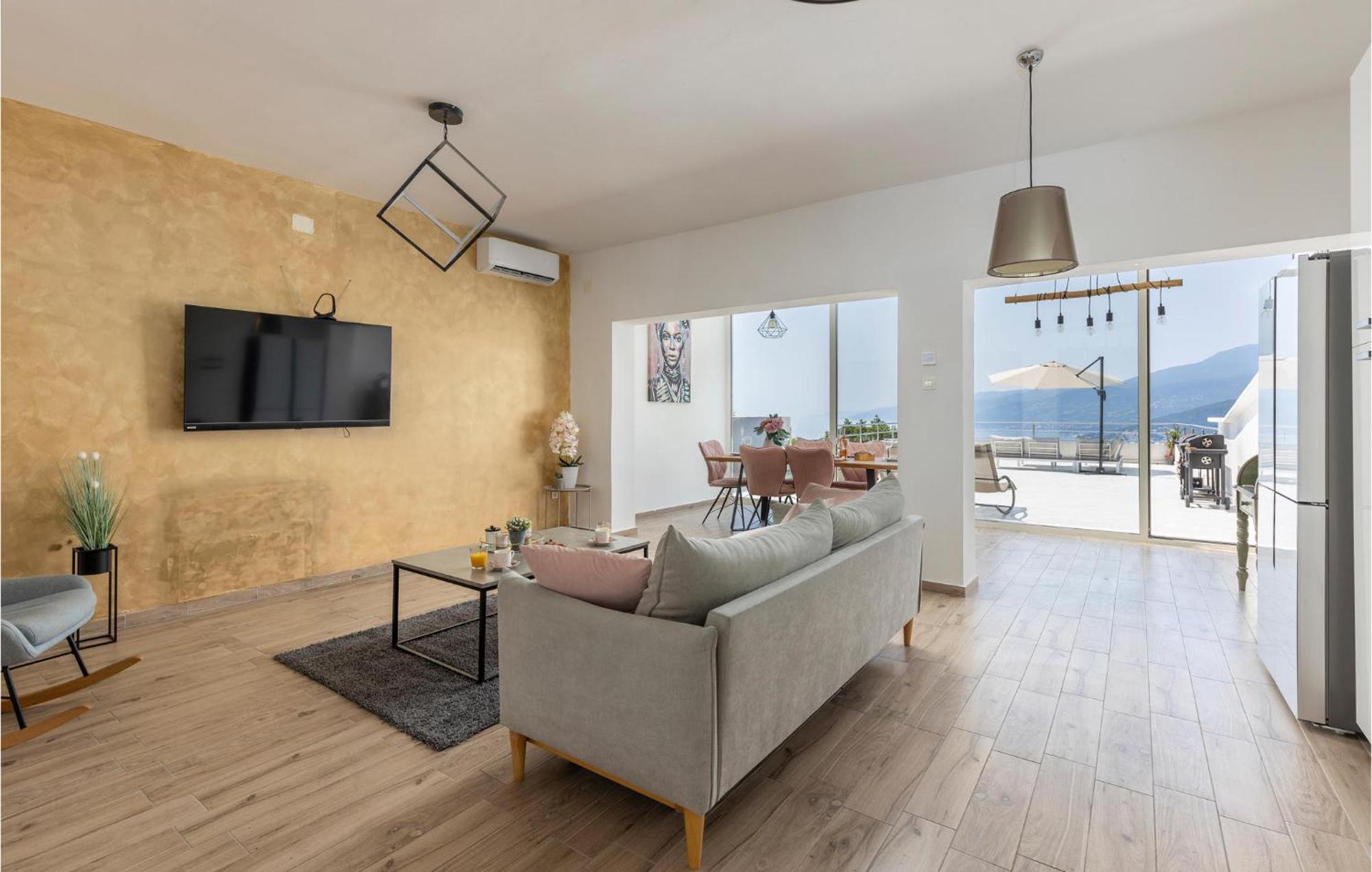 Amazing Apartment In Rijeka With Wifi Екстер'єр фото