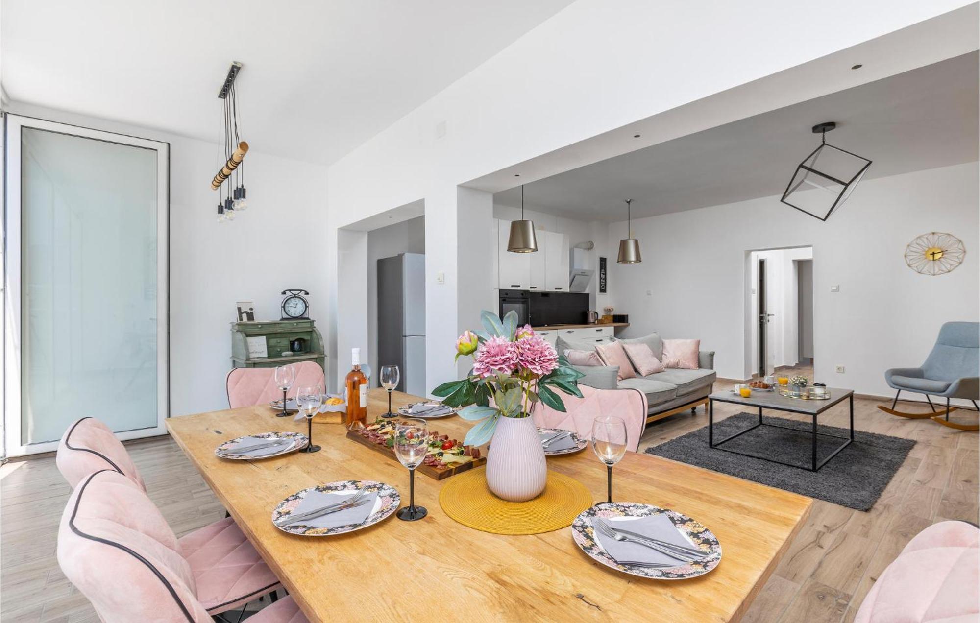 Amazing Apartment In Rijeka With Wifi Екстер'єр фото