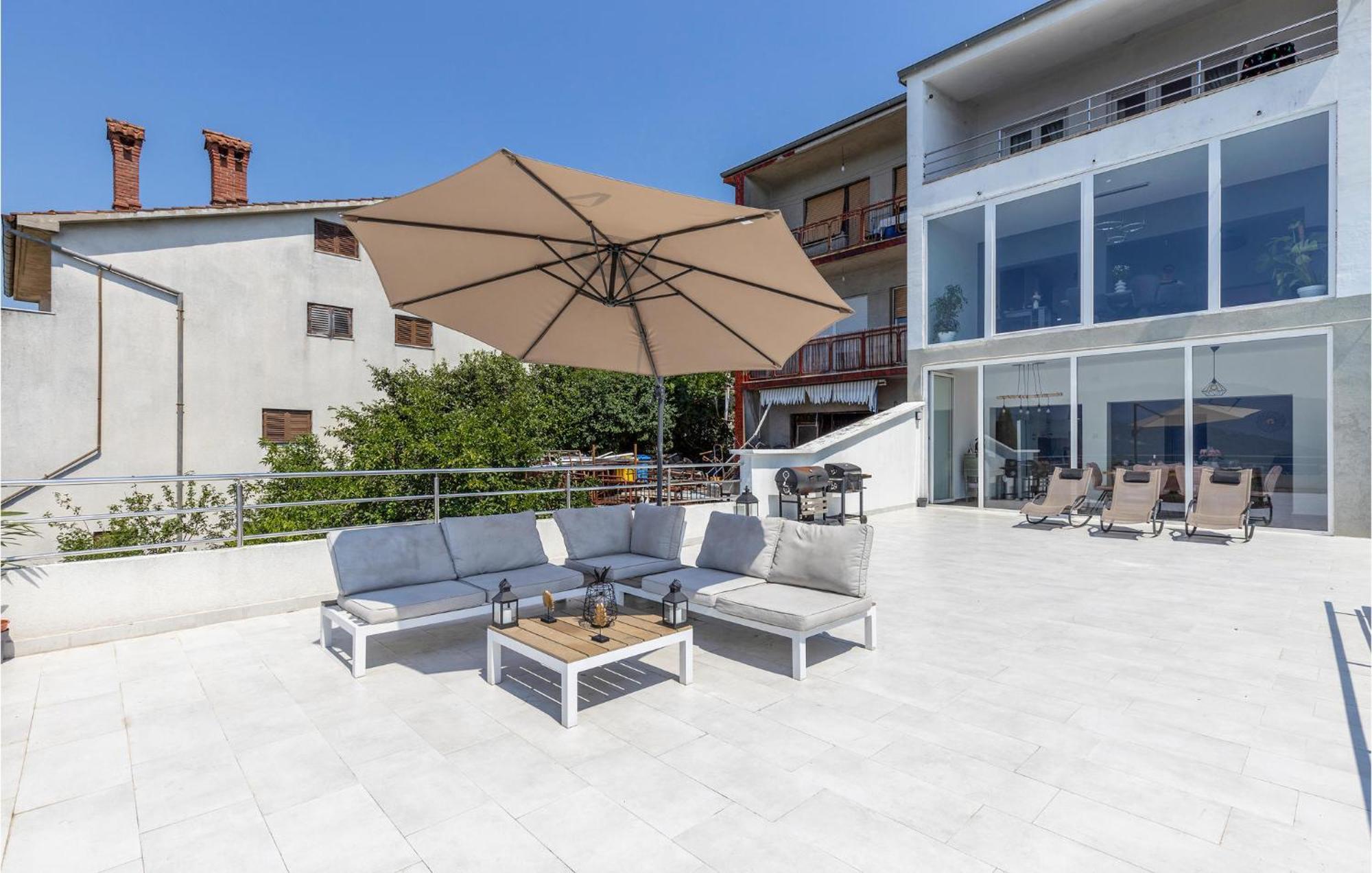 Amazing Apartment In Rijeka With Wifi Екстер'єр фото