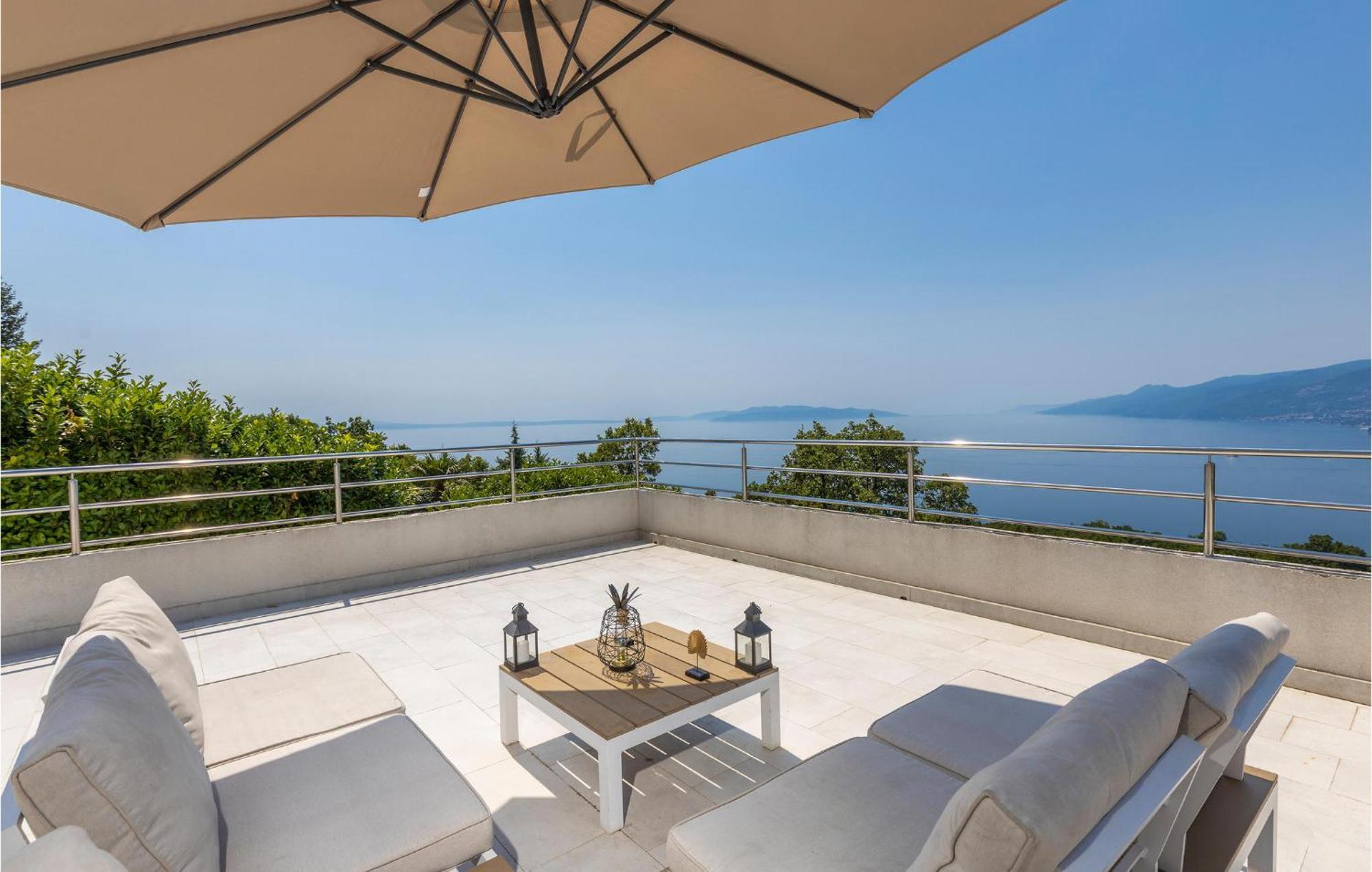 Amazing Apartment In Rijeka With Wifi Екстер'єр фото